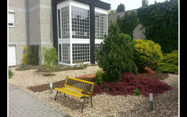 A-Austerlitz Hotel