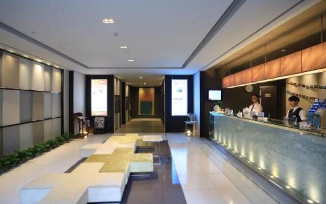 Jinjiang Inn Select Chongqing Railway Station Yangtze River View Branch