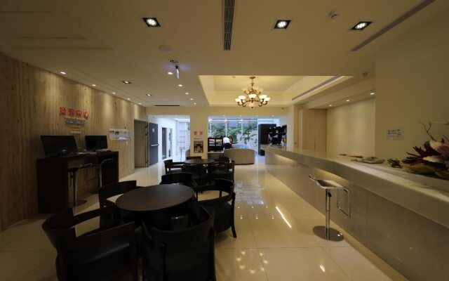M Hotel