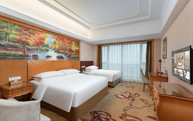 Vienna International Hotel (Hangzhou Xiaoshan Yaqian Subway Station)