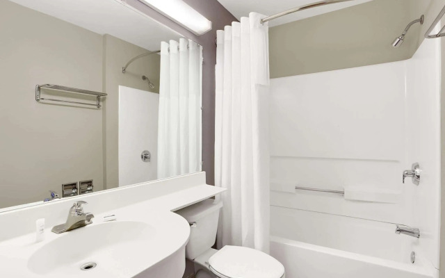 Microtel Inn by Wyndham Murfreesboro