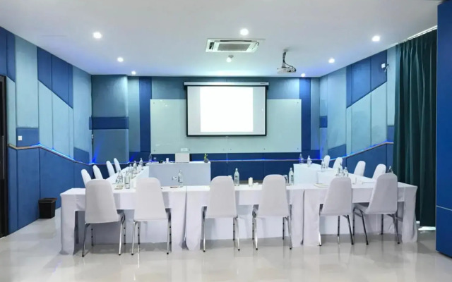 Anna-Nava Pakkret Hotel