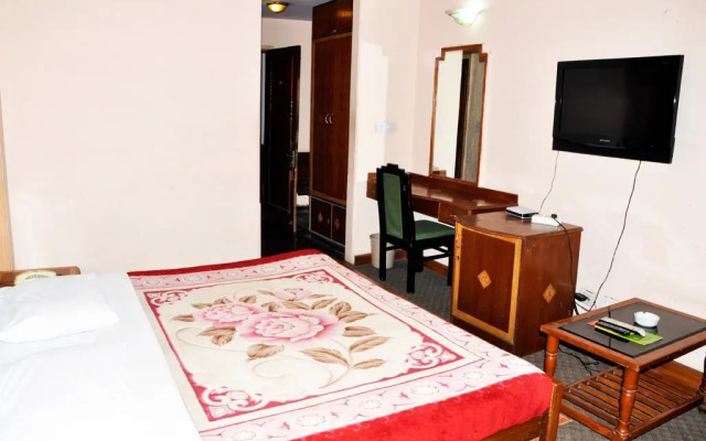 Hotel Madhuvan