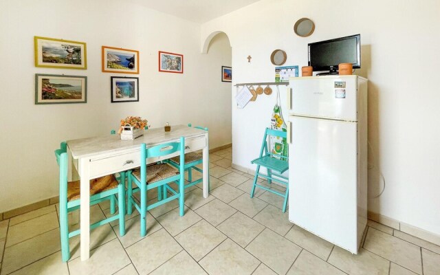 Beautiful Home in Castro With 2 Bedrooms