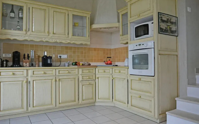 Captivating Home in Murs France With Private Swimming Pool