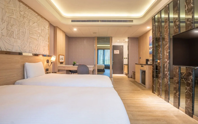 Guide Hotel Taichung ZiYou
