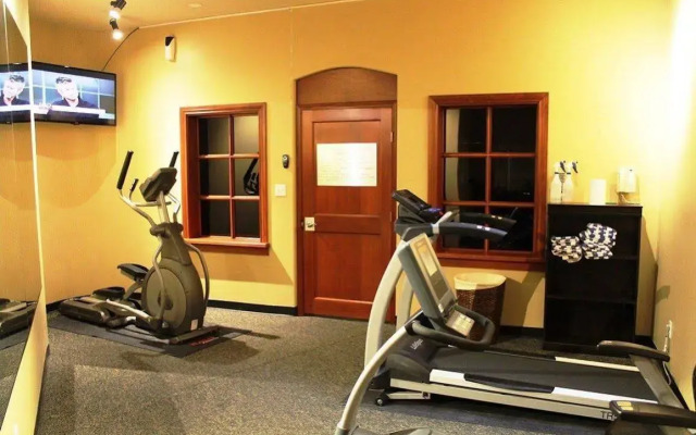 Prestige Vernon Lodge and Conference Centre