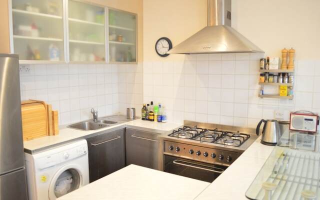 1 Bedroom Apartment in West Kensington