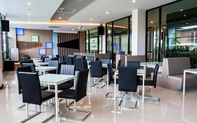 AC Sport Center & Hotel