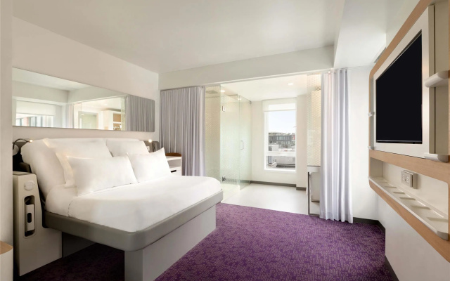 YOTEL Boston - Image 7
