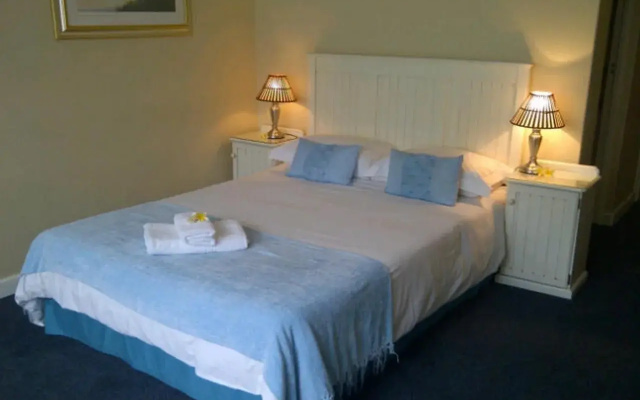 The Russel Hotel