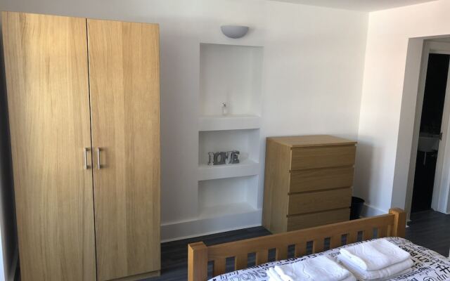 Bournemouth Holiday Let With Hot Tub & Sauna