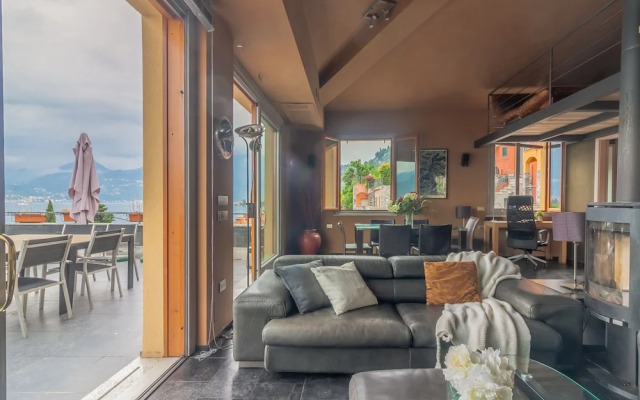 Fontana Penthouse in Fiumelatte