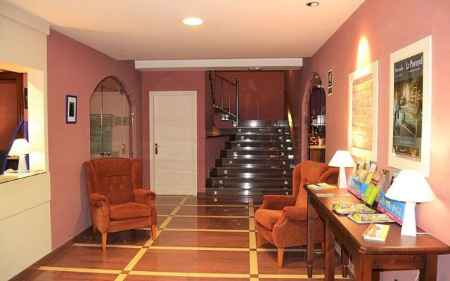 Hotel Restaurante Ribera del Chicu