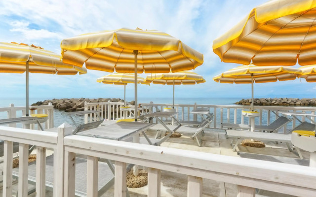 Hotel La Marina