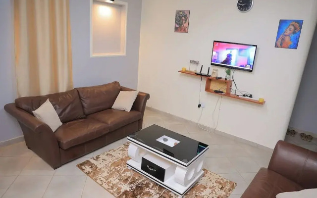 Najjera, Kampala 1bed With Balcony, Wifi & Parking