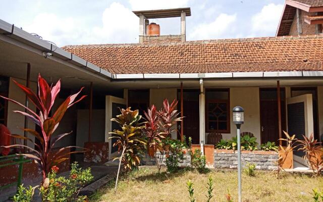OYO 3915 Hotel Remaja Pacitan