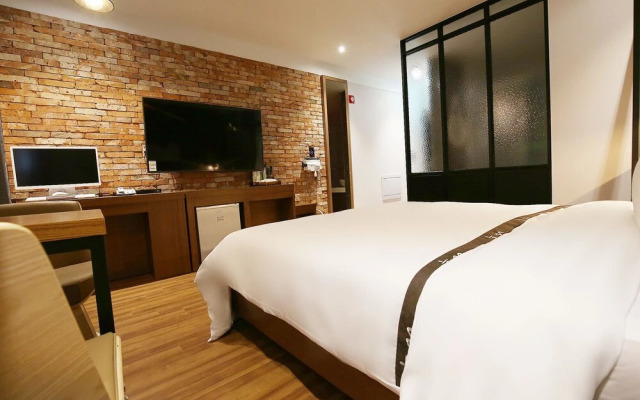 Daejeon Sintanjin Naru Motel