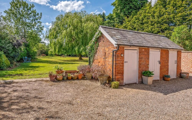 The School House - Luxury Home With Large Garden