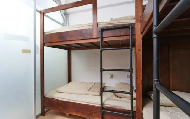 B.A.G Hostel
