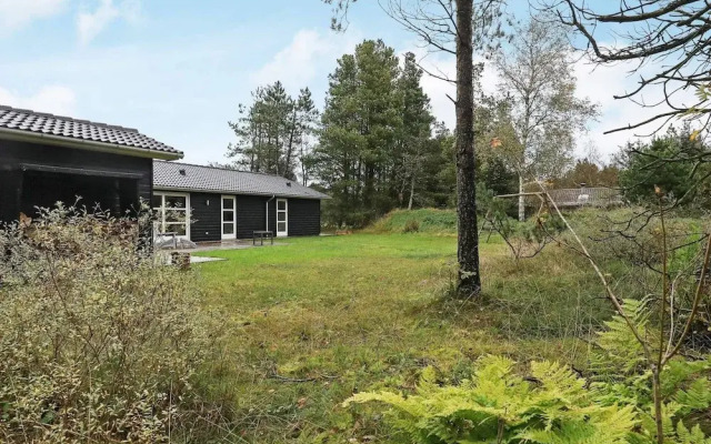 6 Person Holiday Home in Albaek
