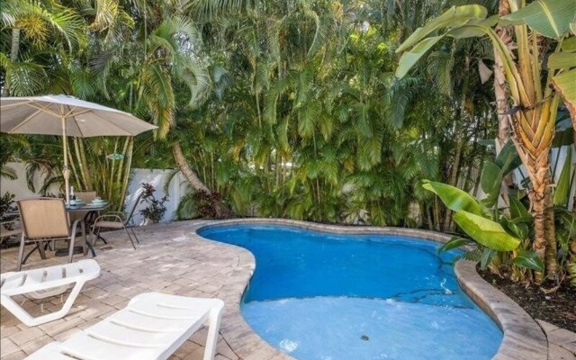 Groovy Guava 2 Bedroom Villa