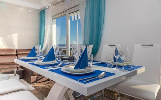 Apartman Crikvenica 30218 - Mira