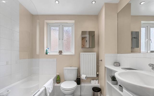 Reading Town Centre River View Serviced Apartments