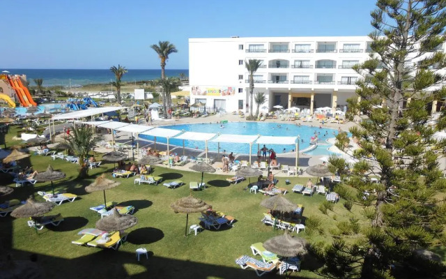 Le Soleil Bella Vista Resort