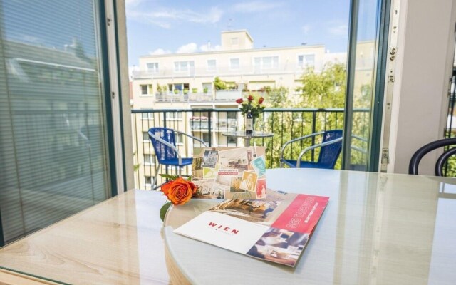 Ruhiges Apartment mit Balkon #r26
