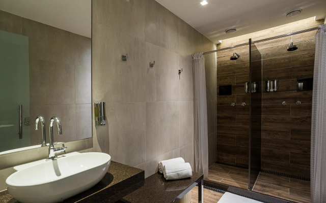 Orla Copacabana Hotel
