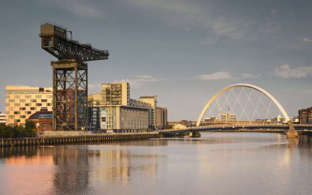 Radisson RED Glasgow