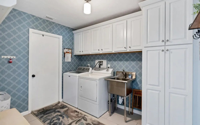 1231 Santana Court