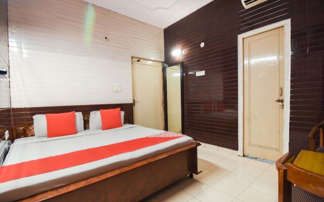 OYO 4430 Hotel Holy city