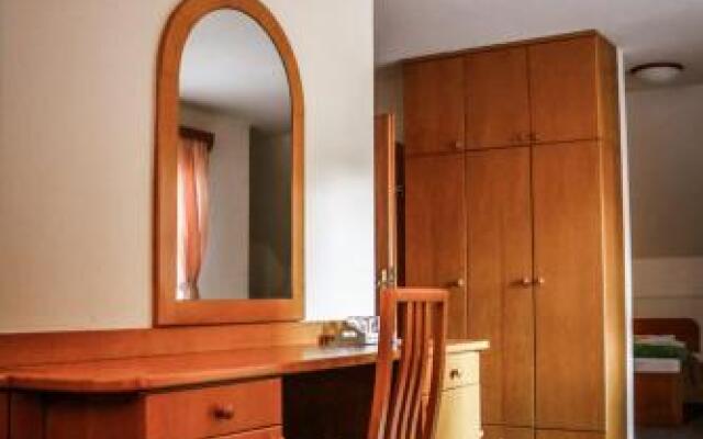Framski Hram Guest House
