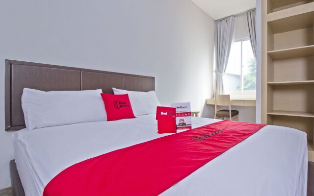 RedDoorz Plus @ SCBD