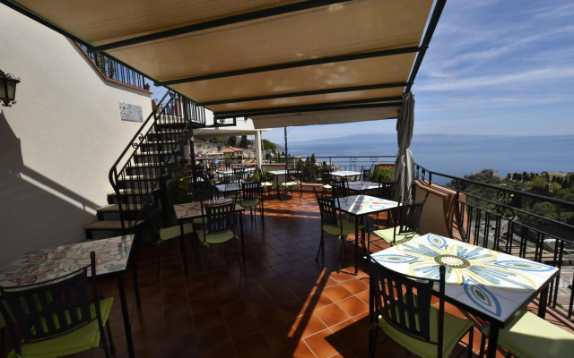 Hotel Condor