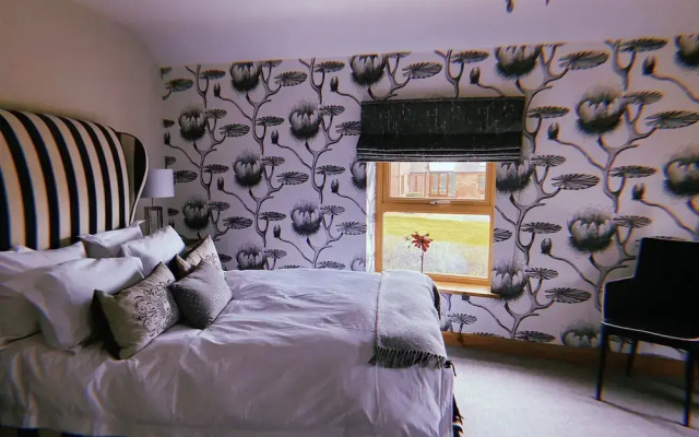 The Queens at Horton