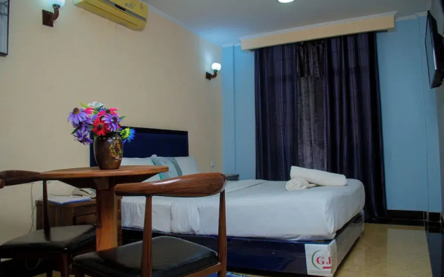 Hotel Llaell