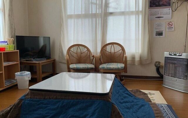 Terrace Tomhouse