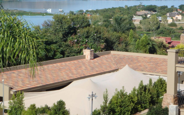 Chateau la Mer Exclusive Guesthouse
