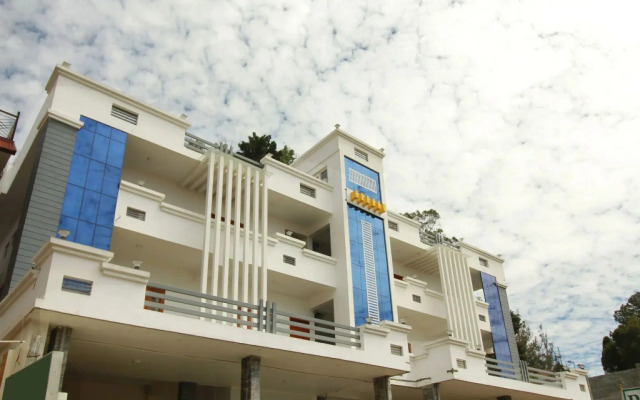 Pine Hill Suites By OYO Rooms