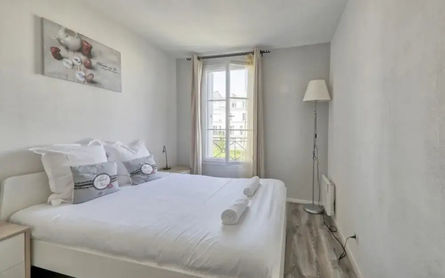 Parkside Apartment I