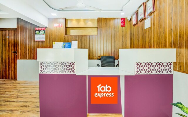 Fabexpress Terminus Square