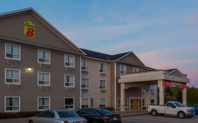Super 8 by Wyndham Midland