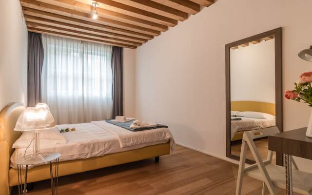 Mazzoni 15 Modern Flat