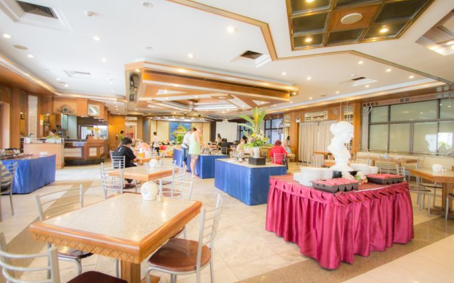Grand Sole Pattaya Beach Hotel