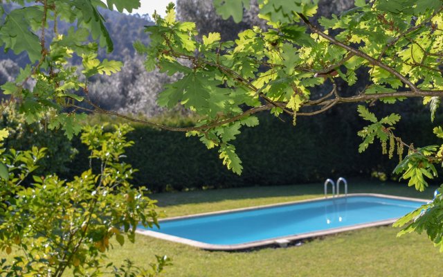 Detached house (formerly a mill) with swimming pool in an idyllic location