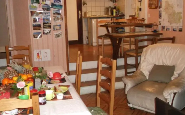 Chambres dHôtes Les Raimbaudières