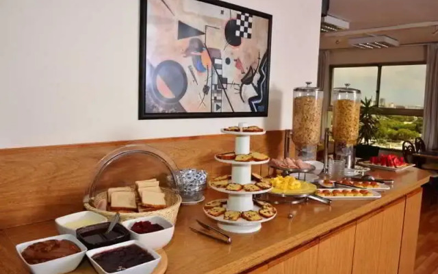 Days Inn by Wyndham Montevideo